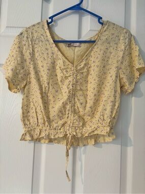 SO Pale Yellow Floral Drawstring Crop Top